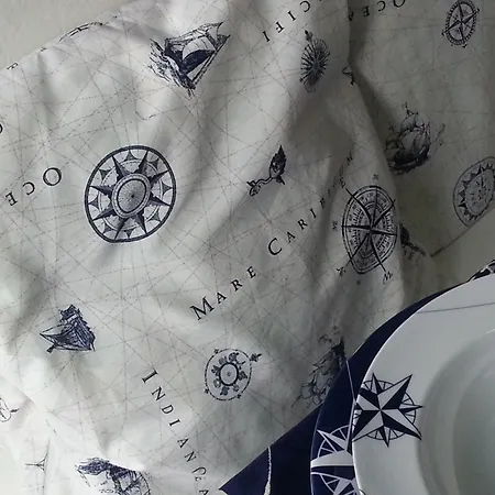 船上ホテル Sissi Boat 3*