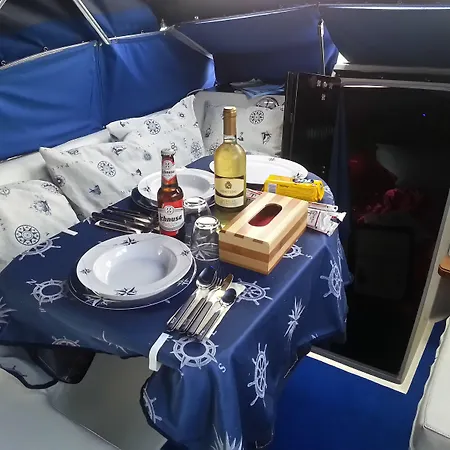 Sissi Boat 船上ホテル